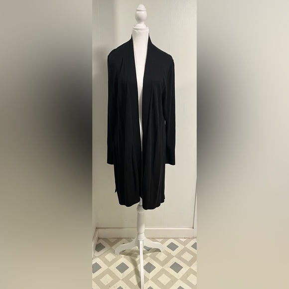 CHICOS black cozy mid length cardigan smoke free home clean - Picture 1 of 4